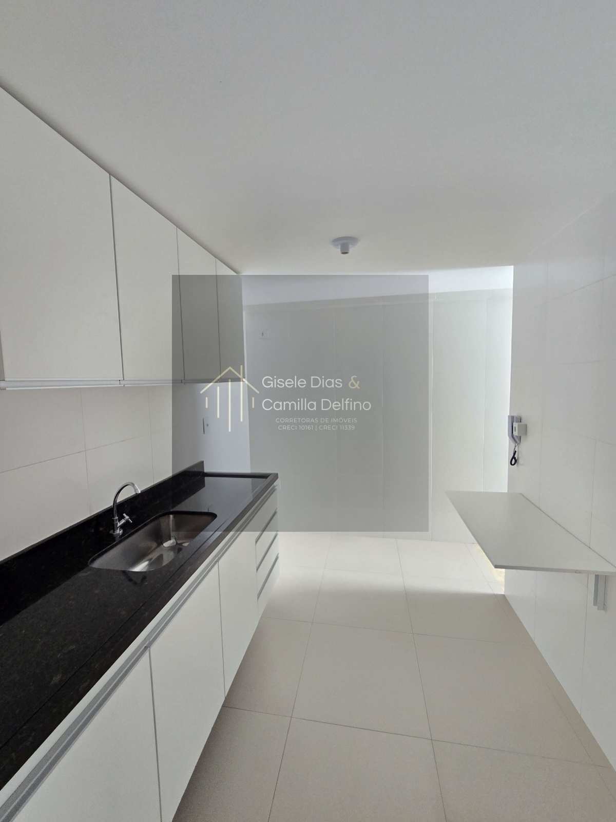  - Apto no Brisamar- 65m²- 02Qts s/ 01Ste- 02Vgs- Sul- Lazer Completo!