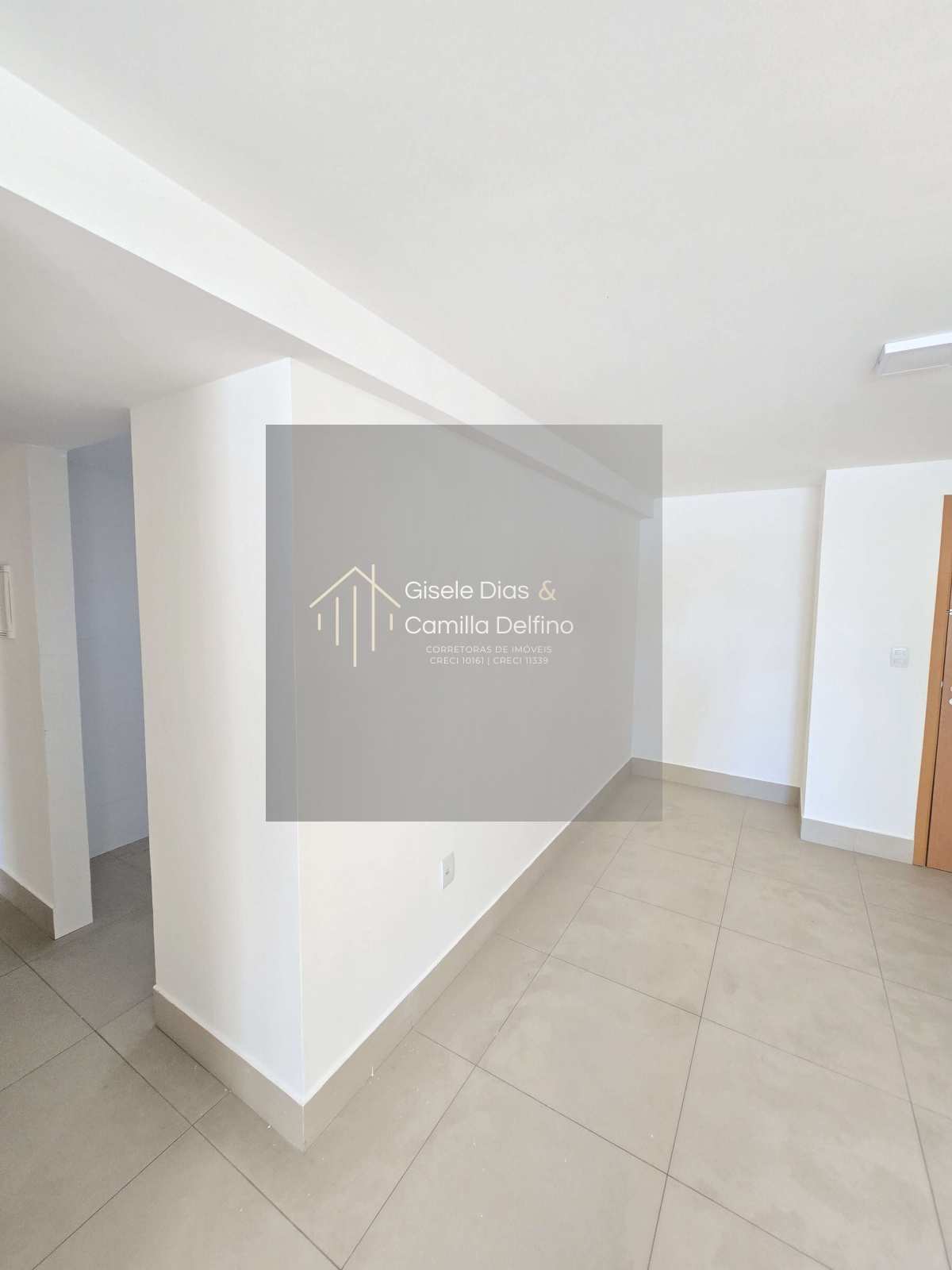  - Apto no Brisamar- 82m²- 03Qts s/ 01Ste- 02Vgs- Sul- Lazer Completo!