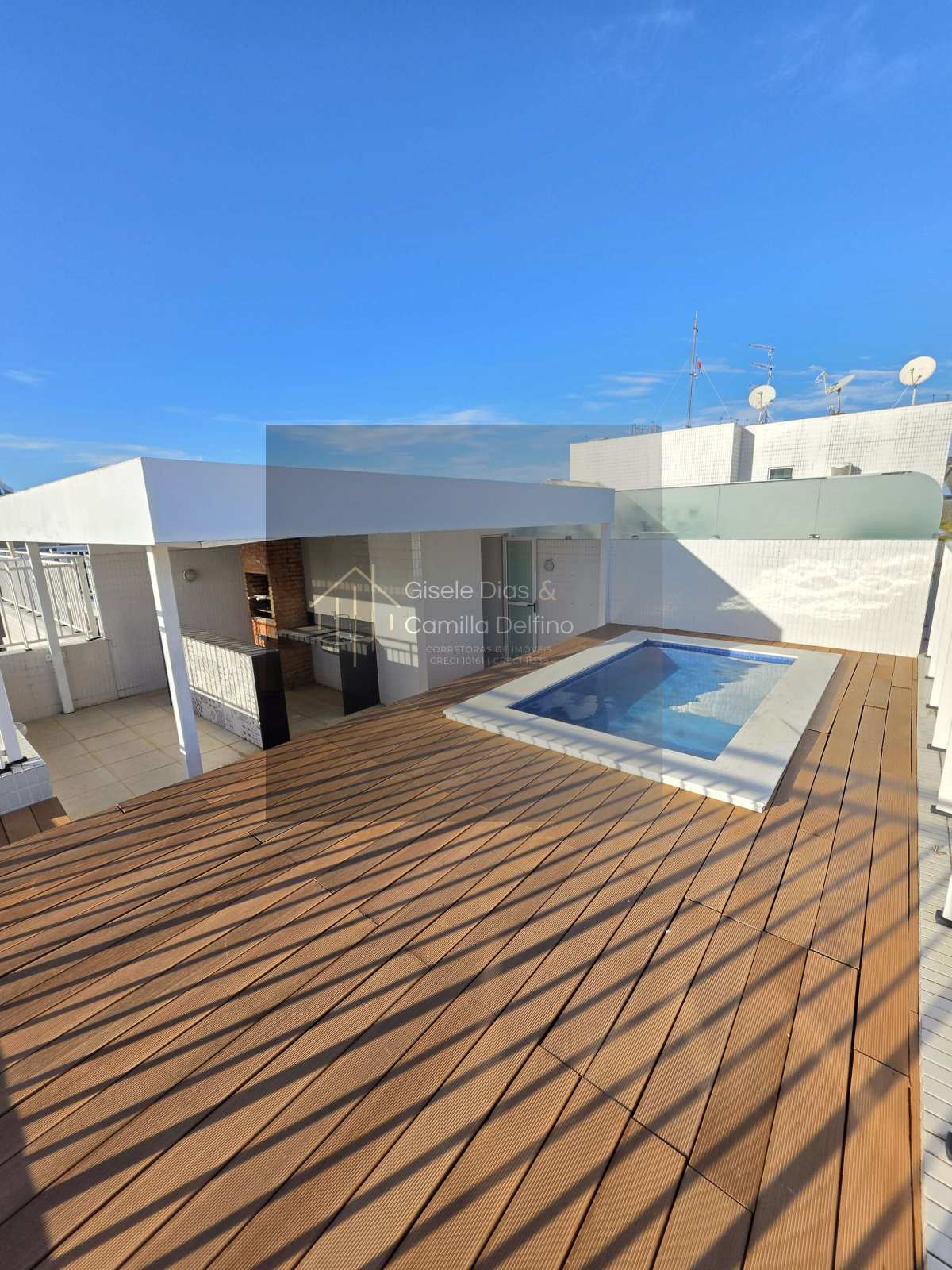  - Cobertura Duplex- 70m da Praia- Tambaú- 141m²- 02Qts s/ 01Ste- Portaria 24h