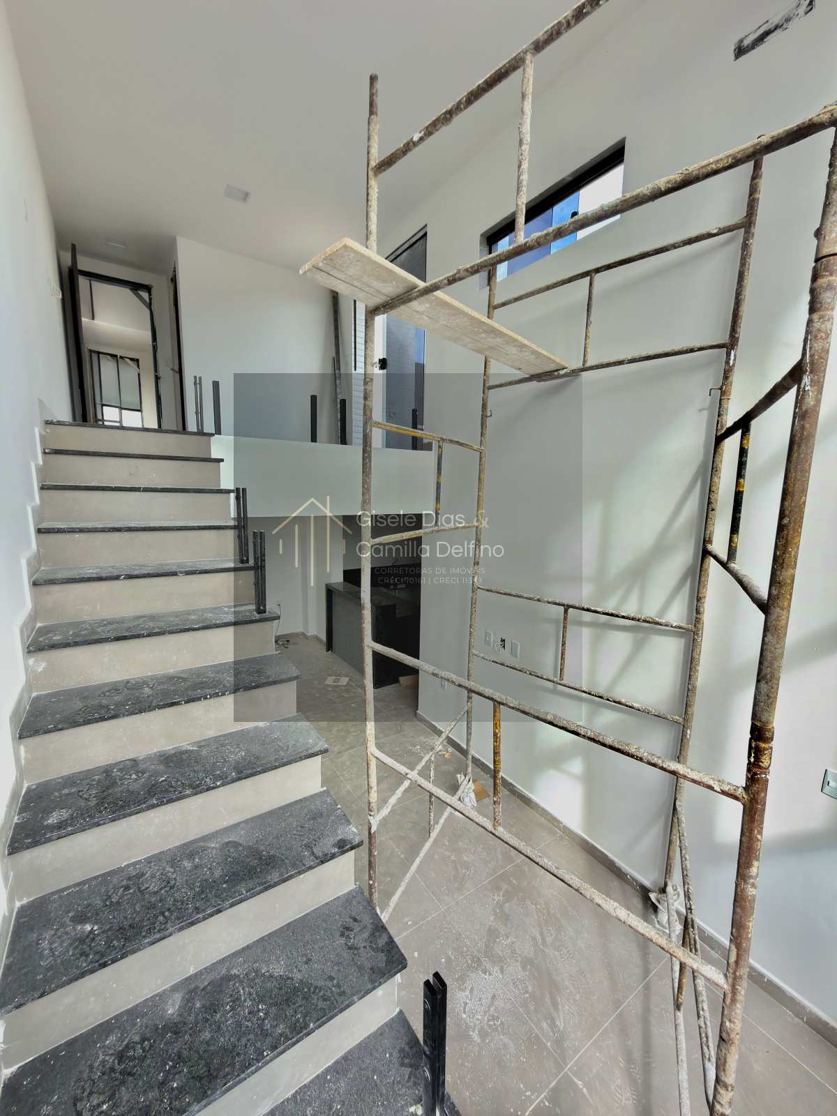  - Cobertura Duplex no Altiplano- 133m²- 03Qts s/ 02 Suítes- Com Hidromassagem