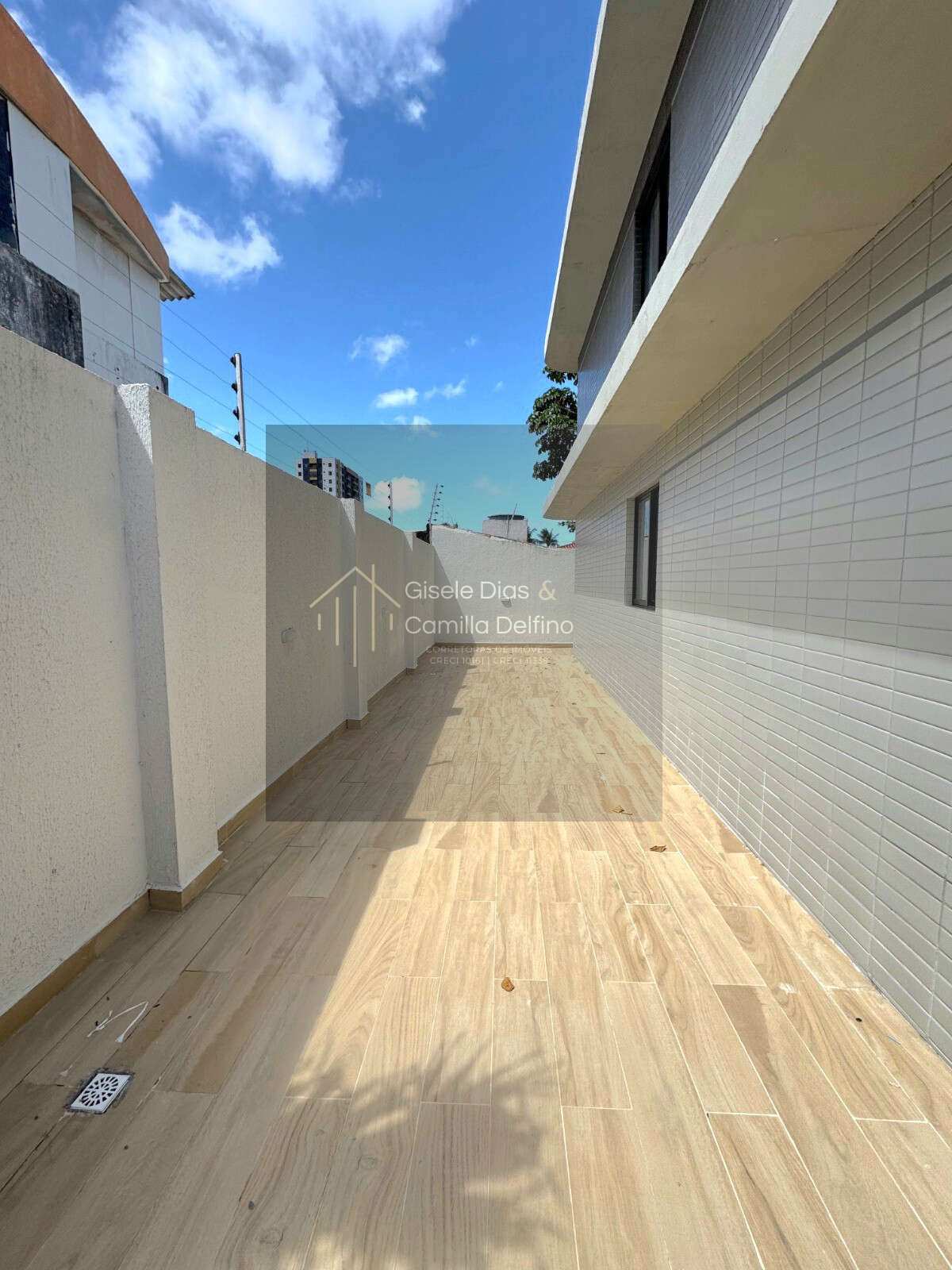  - Térreo c/ Área Privativa- Estados- 123m²- 03Qts s/ 01Ste- 01Vg- Possui Lazer!