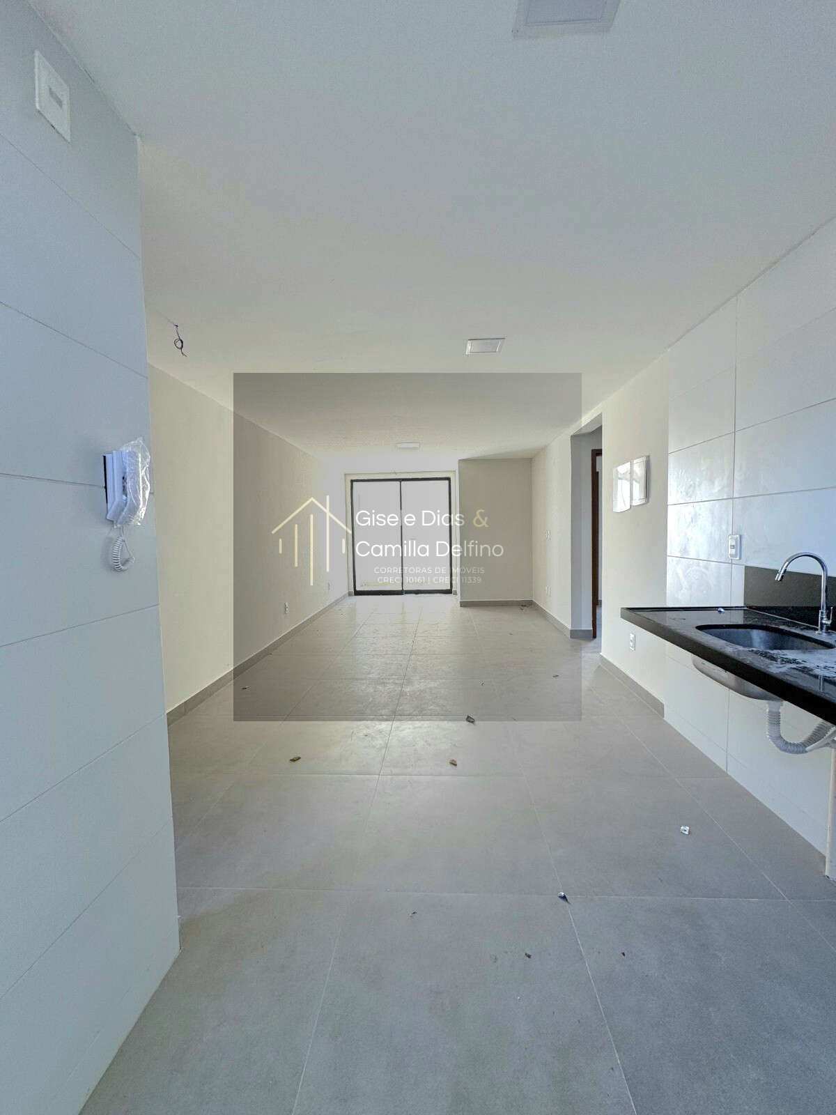 Térreo c/ Área Privativa- Estados- 123m²- 03Qts s/ 01Ste- 01Vg- Possui Lazer! - Corretoras no Litoral | Creci 1661J